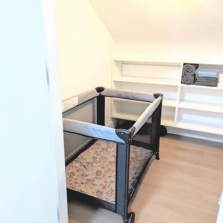 Centrally Located, Modern, 2 Bedroom Home Ванкувер Екстер'єр фото